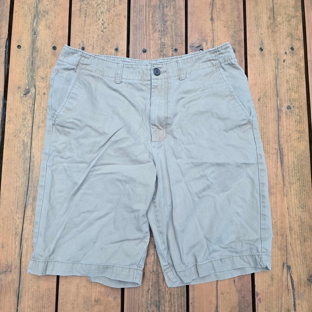 Old navy khaki shorts size 32